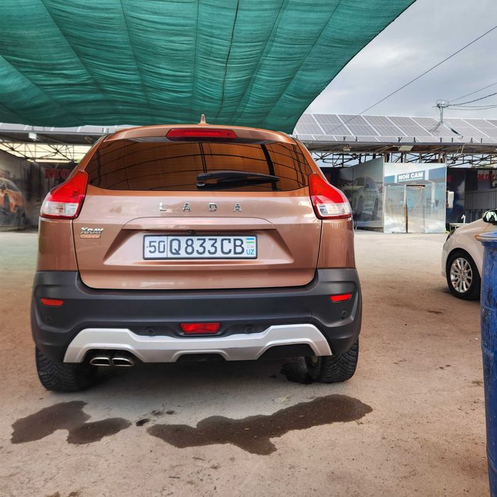Lada xray cros 2020
