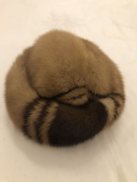 Caciuli de dama din blana naturala de nurca, maro (56 cm)