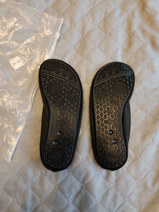 Продам новые аквашузы