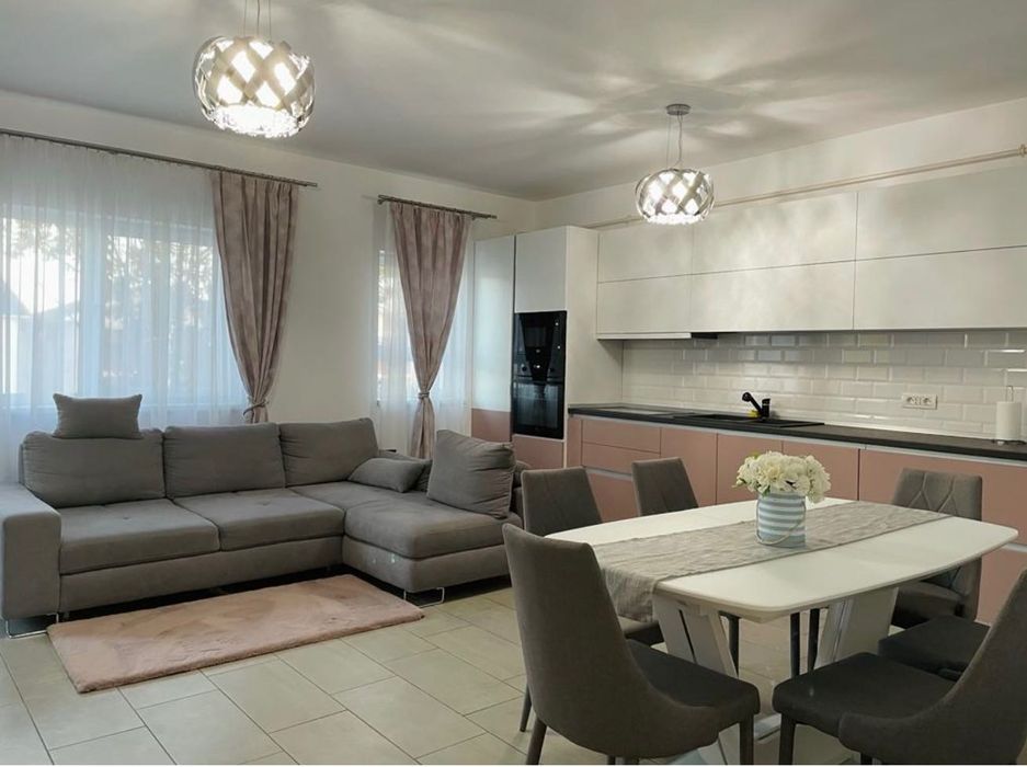 Închiriez apartament cu două camere
