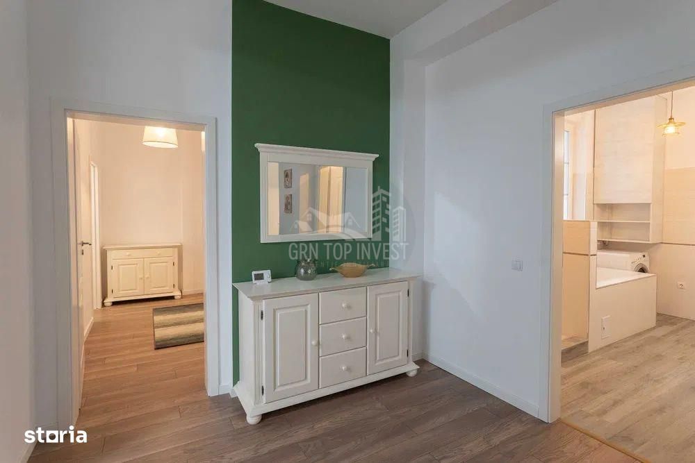 Apartament de LUX 3 camere si curte Parc Sub Arini