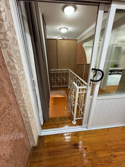 Сдается 3-х комнатная, 100м2 на Бузбазаре