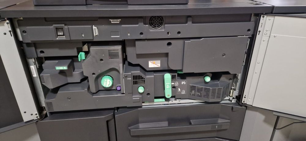 Konica Minolta Acurio Press 6120