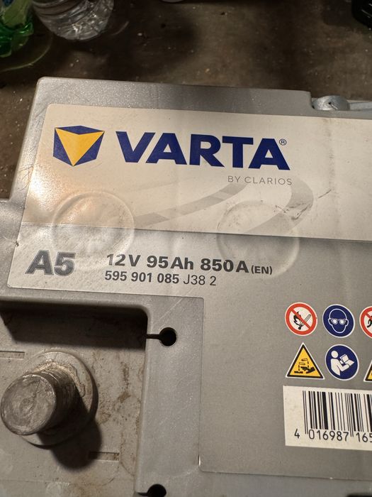 Акомулатор Ajm 95Ah 850A.