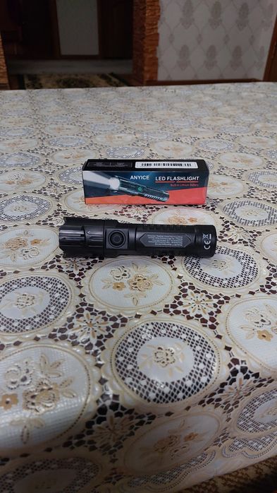 Продам новый фонарик.