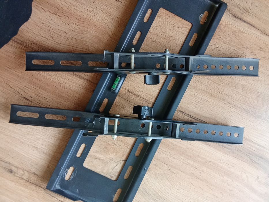 Кронштейн для телевизора