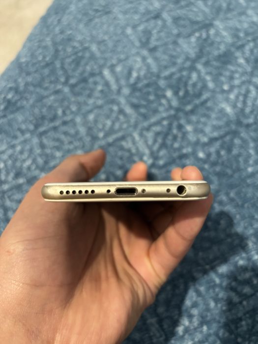 Айфон 6с сломаный