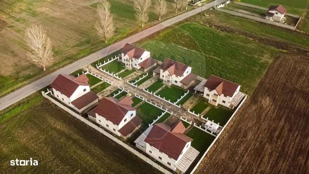 Casă / Vilă noua P +1 cu 4 camere de vânzare| Acces A3 | Teren 400 mp