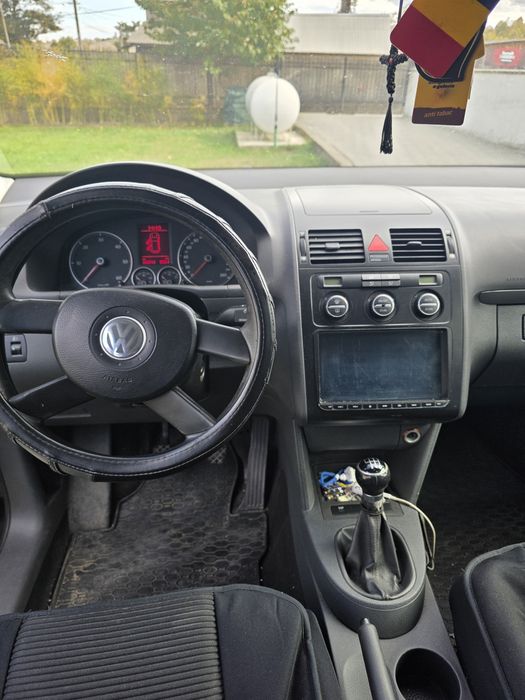 VOLKSWAGEN Touran 2006 — imagine 4