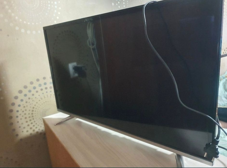 Продам ТВ марка artel