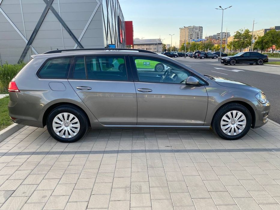 VW Golf 7  1.6 TDI перфектен