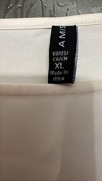 Bluza eleganta cu perle de dama