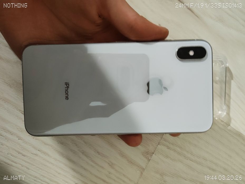 Продам iPhone xs max 64 гб