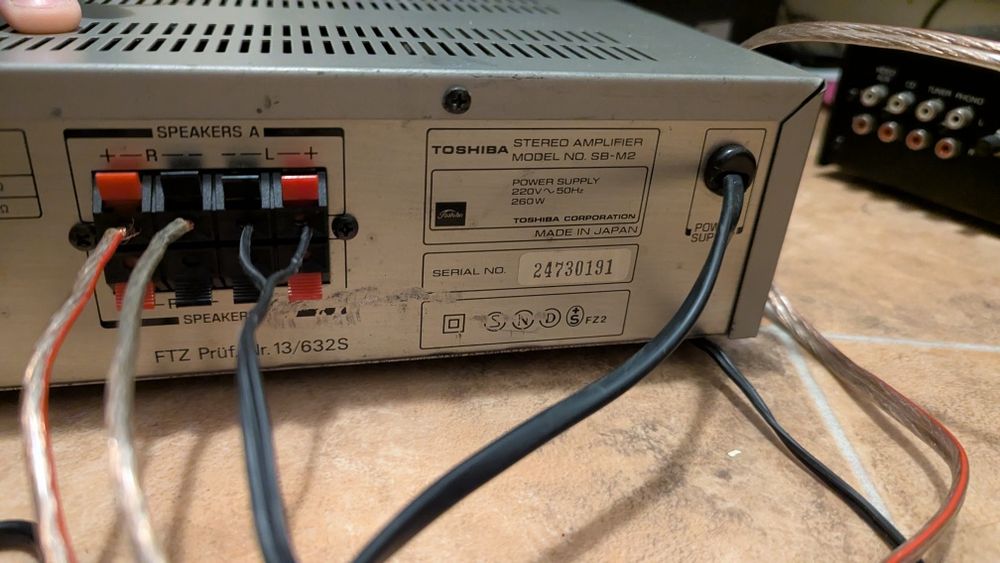 Amplificator Toshiba SB-M2