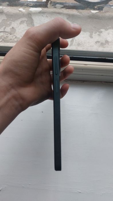 Продам телефон срочно