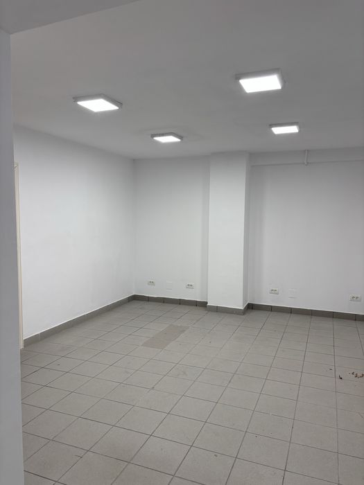 Spatiu Comercial 2 Camere , Nord
