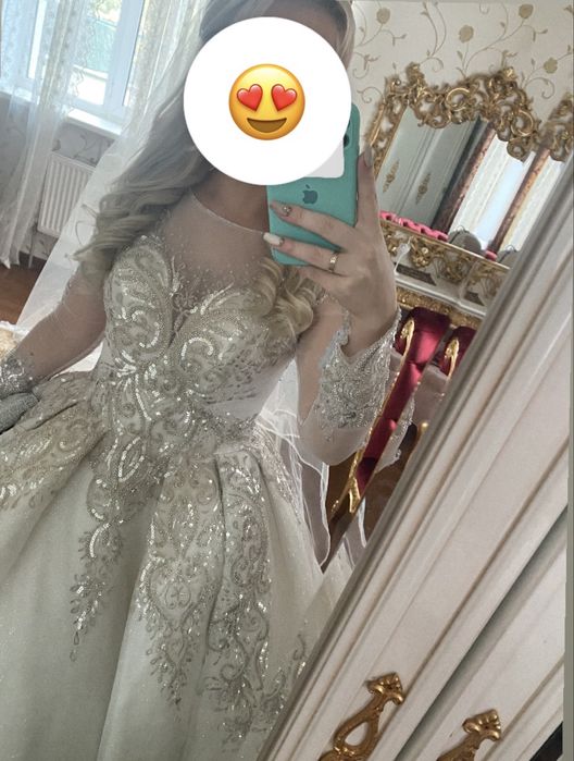 Роскошное свадебное платье