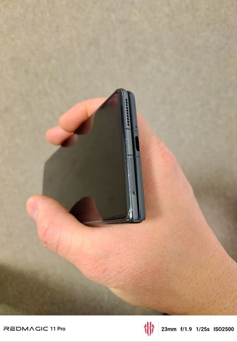 Vând/schimb Honor Magic V3 512/12 GB full box