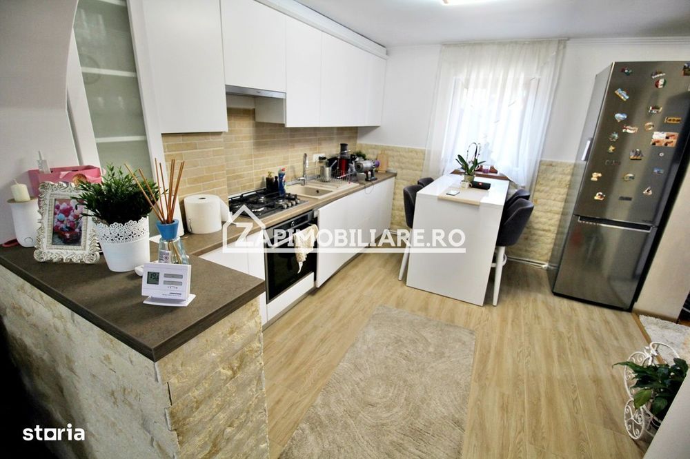 Casa 6 camere, 150mp.utili,527mp teren, zona semicentral