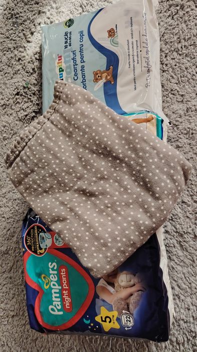 Scutece Pampers nights pants 5 22 buc, nou, pampers splashers 5-6 si cearsafuri absorbante