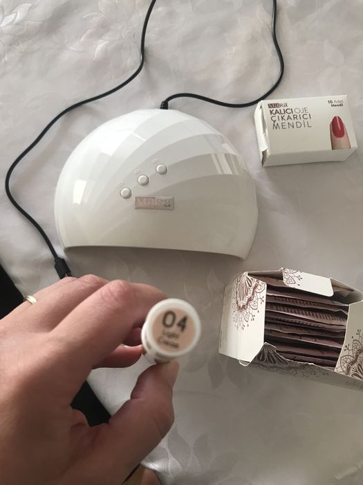 Гел лак сет. Лампа лак  и кърпичкиза премахване