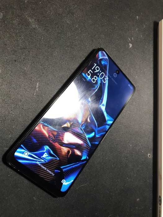 Продам poco x5 pro 5G
