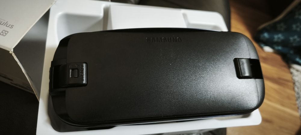 Ochelari realitate virtuala Samsung,produs nou
