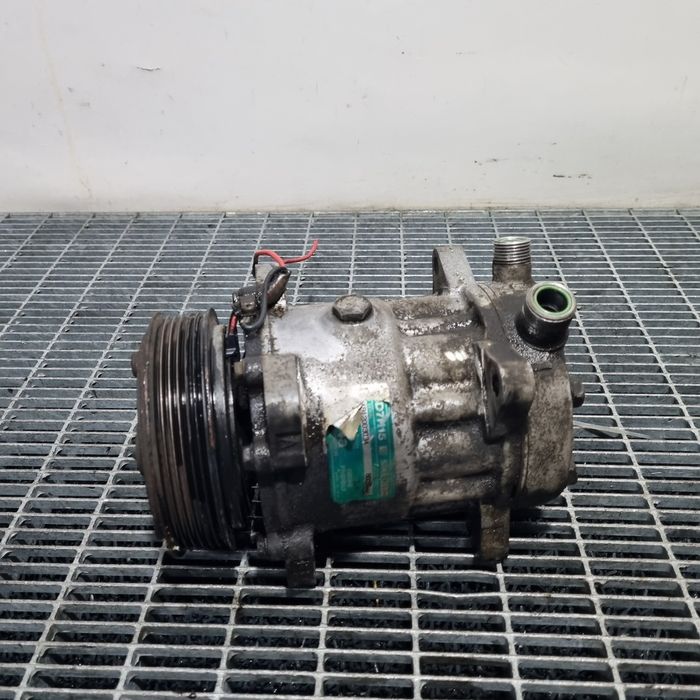 Compresor clima AUDI A4 B5 1.6 Benzina 1994 - 2000 100CP ARM ADP ANA AHL (1581) Benzina B709S25 Garantie