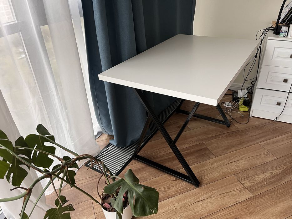 Стол рабочий, белый