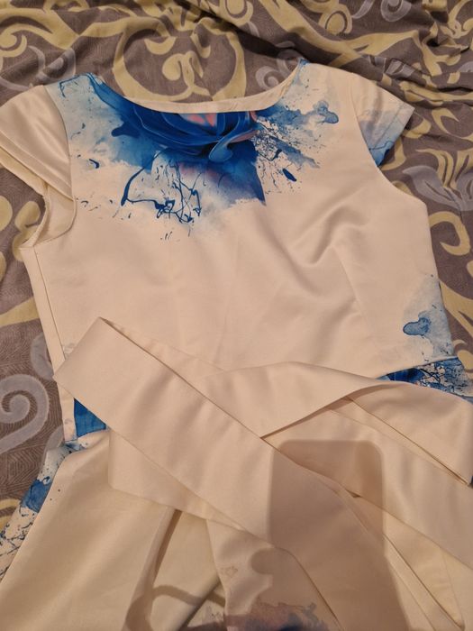 Платье 42-44 р.  за 4000т