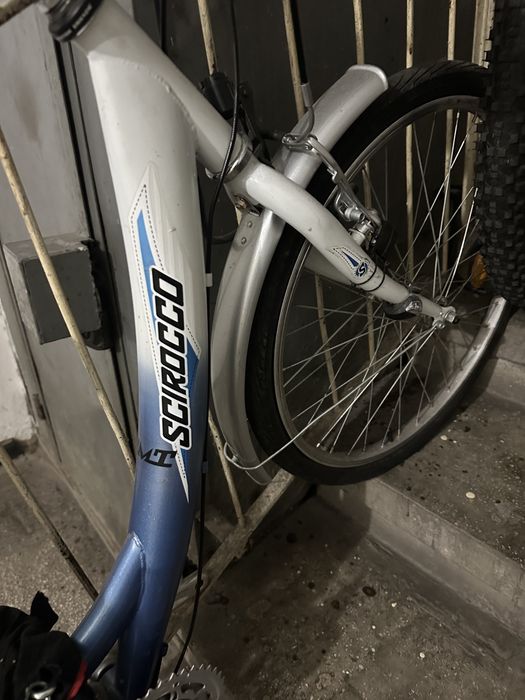 Vand bicicleta/ putin folosita