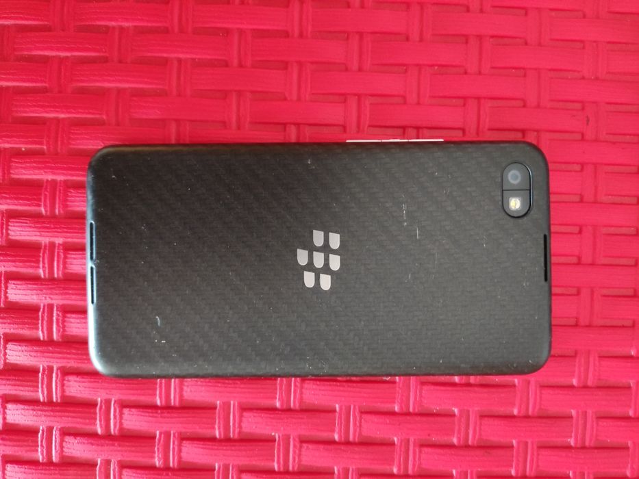 Telefon  blackberry z30 liber de retea, 16gb, 2gb ram