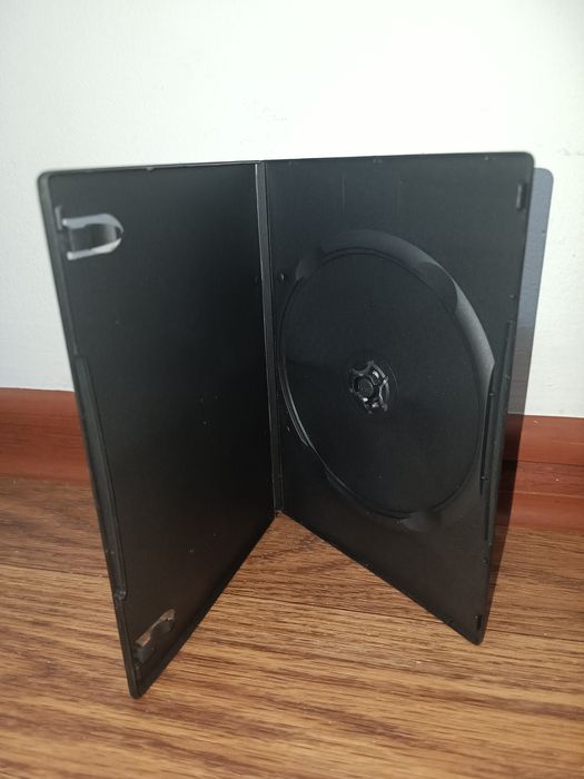 Футляры пачки коробки для дисков