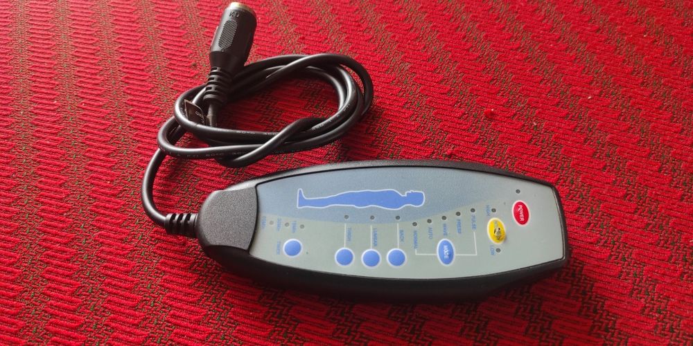 Telecomandă cu opt pini pentru fotoliu reclinabil cu masaj și încălzire.  Model 12V  D75