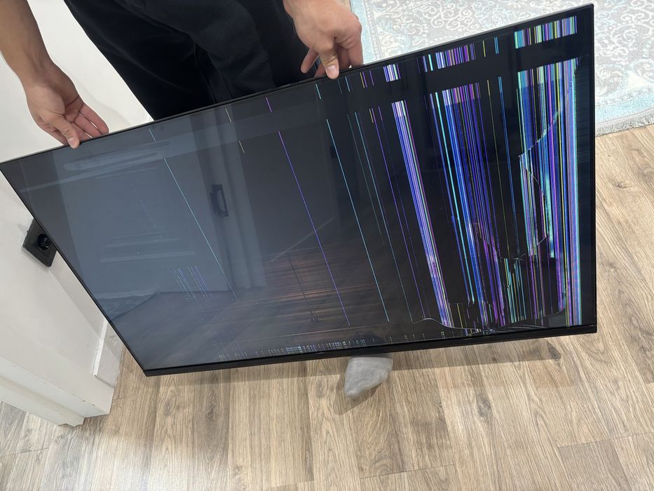 Продается на запчасти телевизор