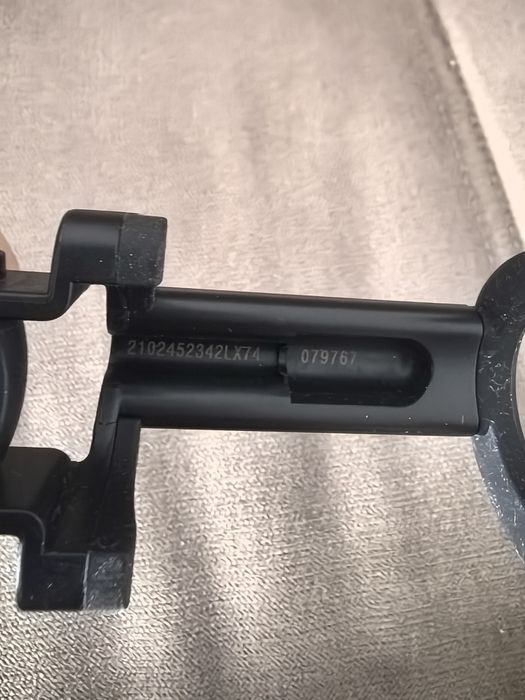 Vând selfie stick original Huawei cu fir (Jack 3.5mm), funcție trepied