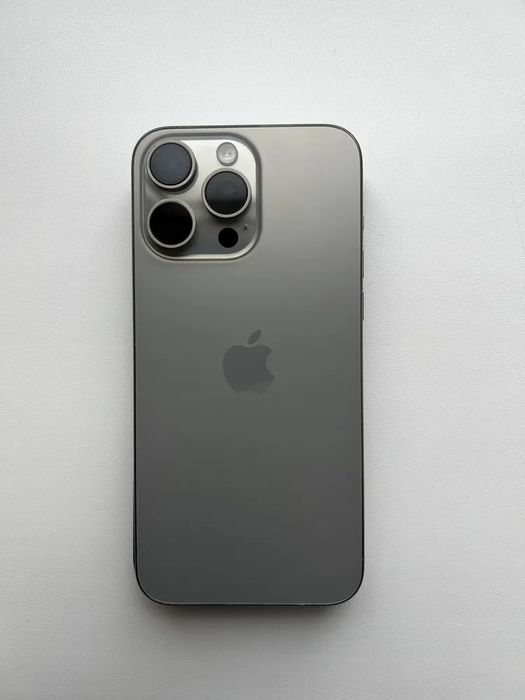 iPhone 15 pro , 128 GB