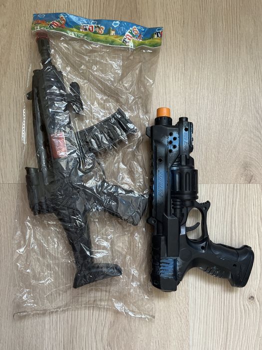 Игрушечный автомат