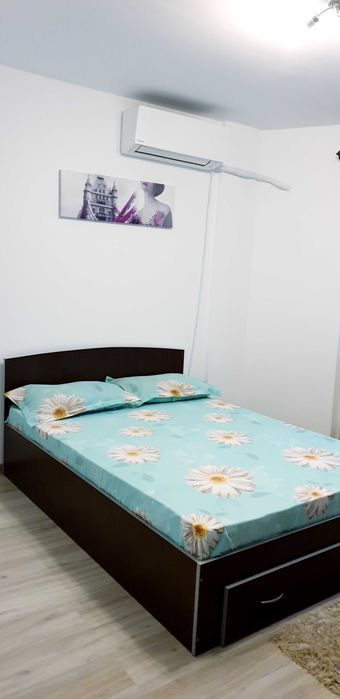 Vand Apartament  3 camere , Bd.Alexandru Obregia