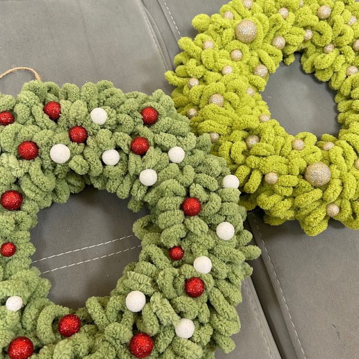 Коледен венец - коледна украса за дома, офиса или работно място