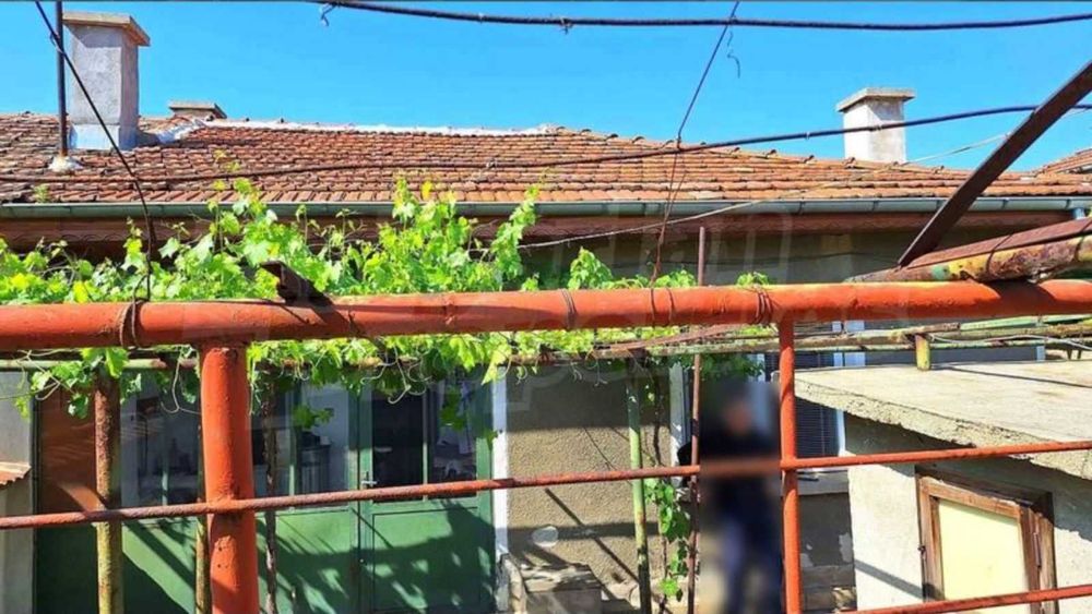 от собственик къща в гр. Съединение