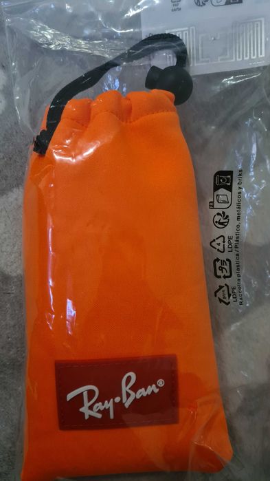 Нови оригинални Ray-Ban Unisex Kid's