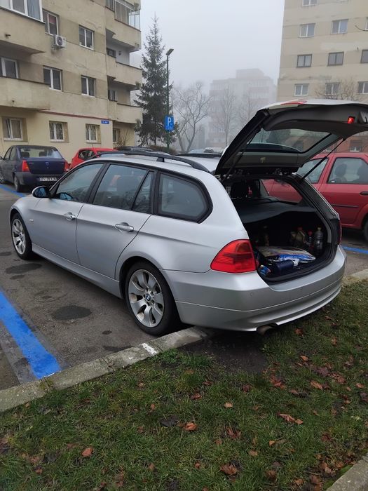Vând BMW 318 D,an fabricație 2006