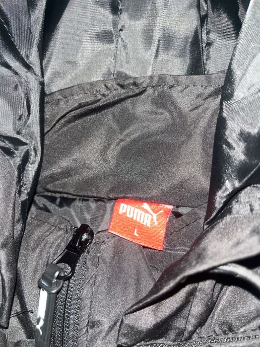 Черна ветровка PUMA размер L