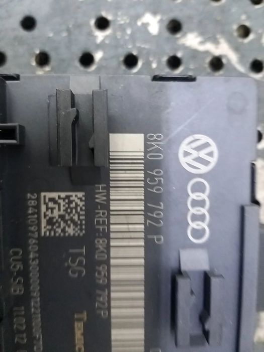 Modul calculator usa dreapta fata audi q5 8r 8k0959792p