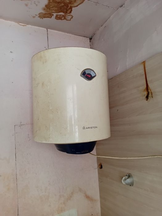 Водонагреватель аристон