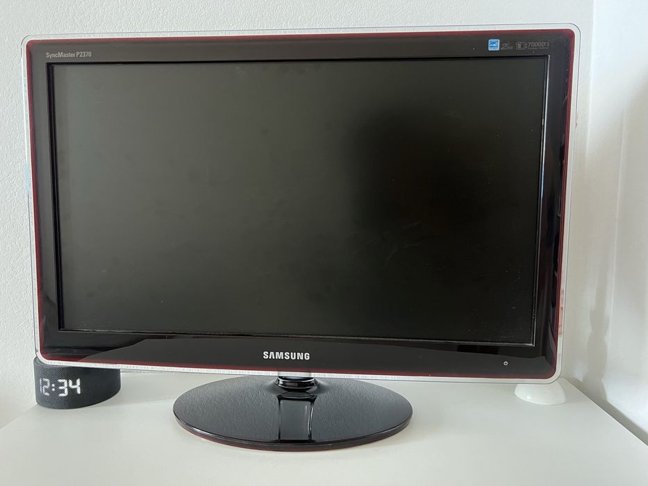 Монитор Samsung LCD 23" P2370H