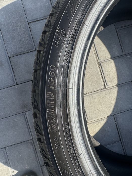 Yokohama 245/40/19