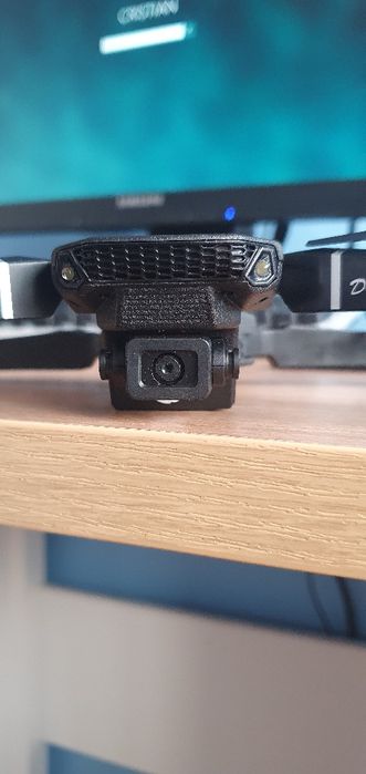 Dronă 4K Profesionala E88 cadou copii

vlogging noua