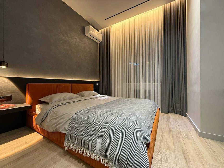 Продается 3-комнатная квартира в новостройке (Real House)